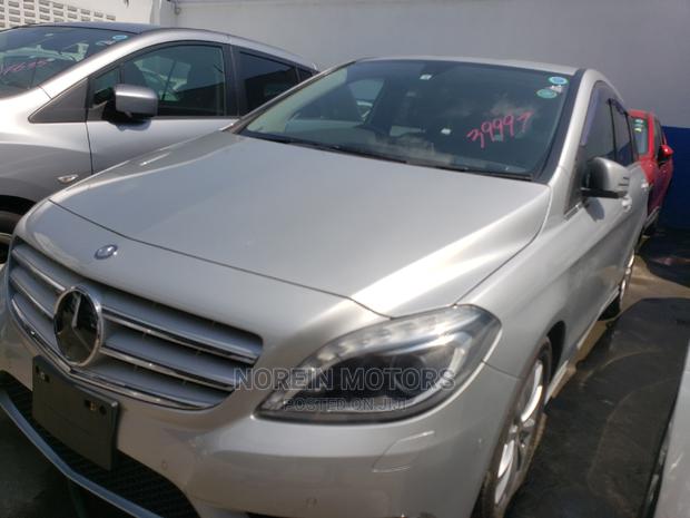 Pre-owned 2015 Mercedes-Benz B-Class Silver Wagon