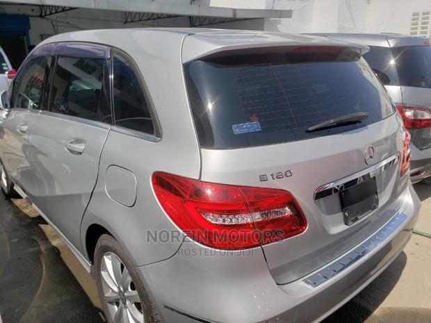 Pre-owned 2015 Mercedes-Benz B-Class Silver Wagon