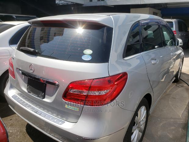 Pre-owned 2015 Mercedes-Benz B-Class Silver Wagon