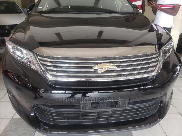 Matt Black 2014 Toyota Harrier: Stylish SUV for Sale