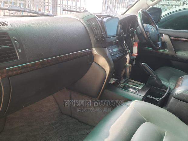 2009 Toyota Land Cruiser Black - Pre-Owned