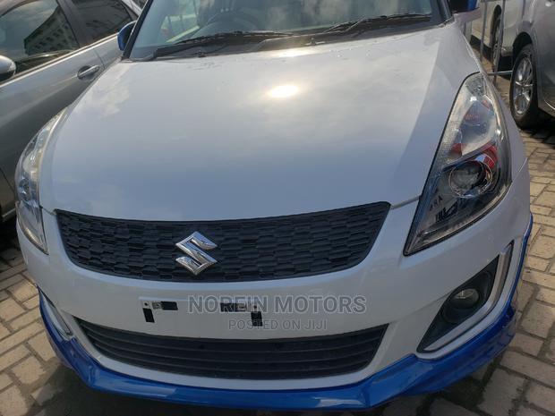 2015 Suzuki Swift White: Compact Car that Stands Out
