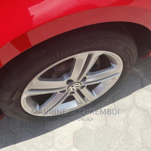 Volkswagen Passat 2014 Red