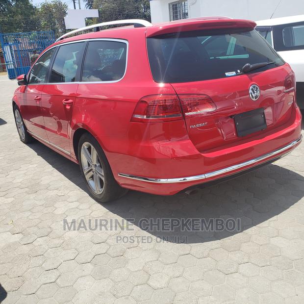 Volkswagen Passat 2014 Red