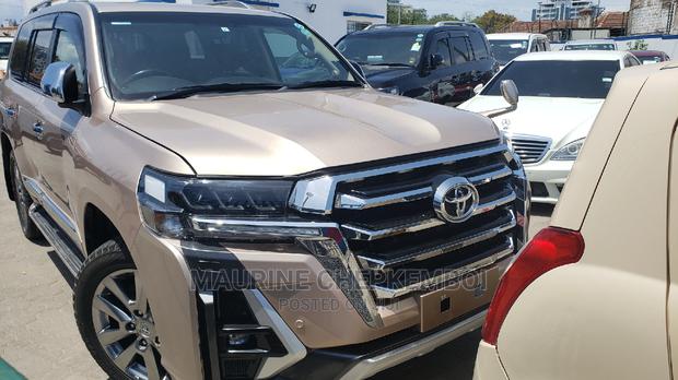 Toyota Land Cruiser 2015 4.6 V8 ZX Gold