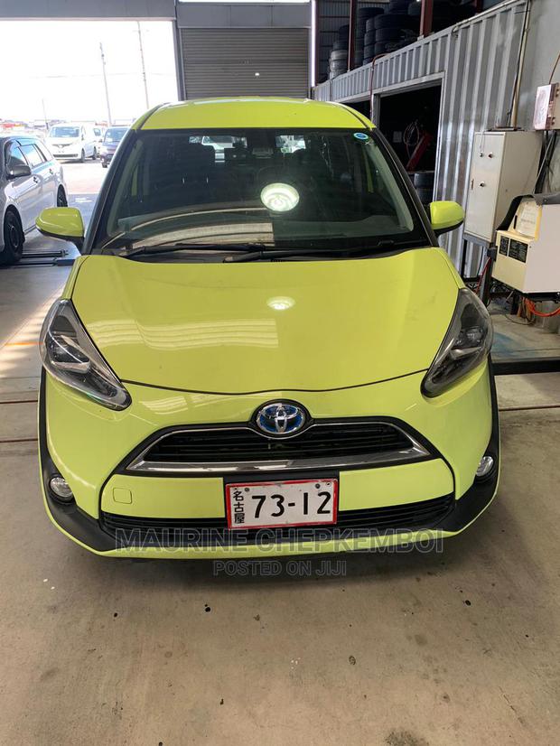 Toyota Sienta 2016 1.5 AWD (6-Seater) Green