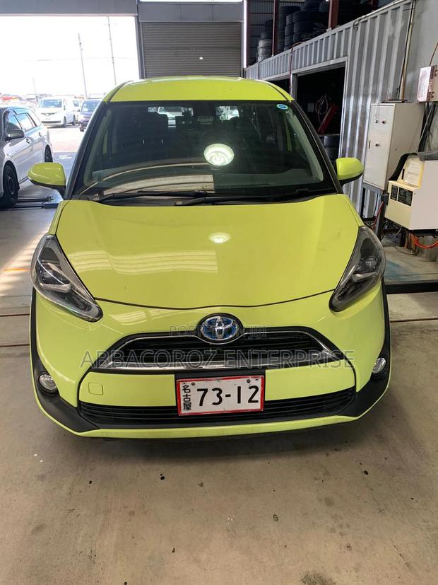 Toyota Sienta 2016 1.5 AWD (6-Seater) Green
