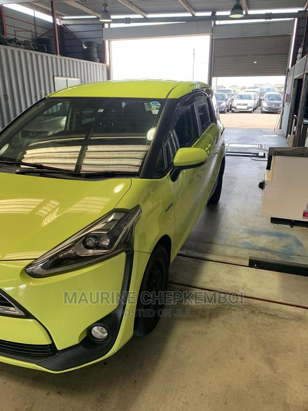Toyota Sienta 2016 1.5 AWD (6-Seater) Green