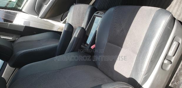 Toyota Estima 2014 White
