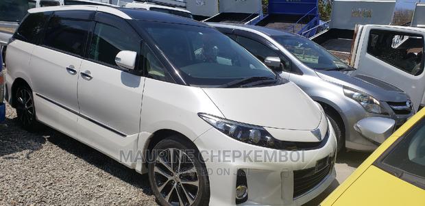 Toyota Estima 2014 White
