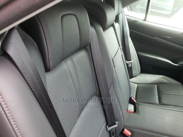 2015 Toyota Crown - Premium Silver Edition