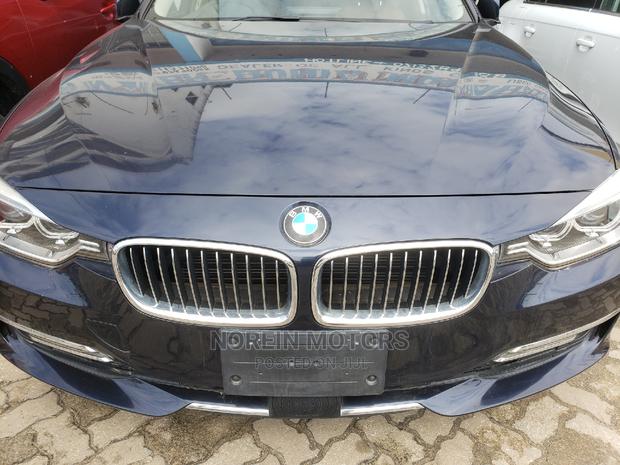 2014 BMW 320i in Blue - Luxurious Sedan for Sale