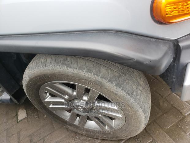 2014 Toyota FJ Cruiser in Gray - Quality Used SUV