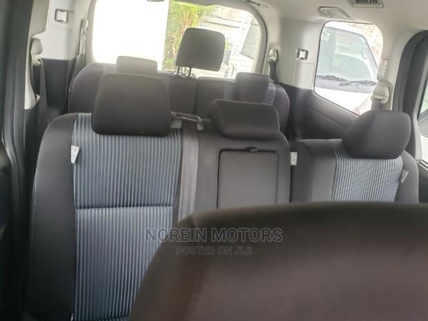 2015 Toyota Voxy White: Stylish Minivan Listing