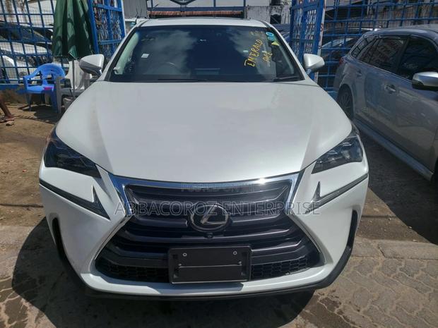 Lexus NX 2016 200t FWD White