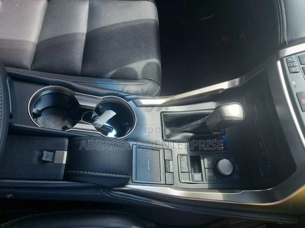 Lexus NX 2016 200t FWD White