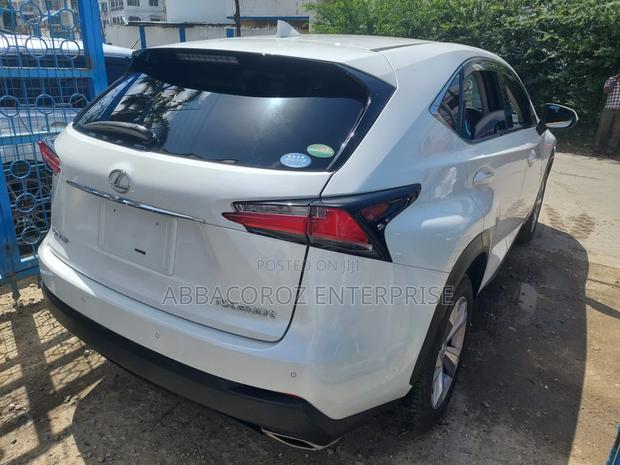 Lexus NX 2016 200t FWD White