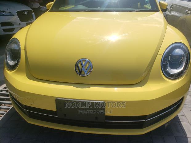 2014 Volkswagen Beetle Yellow Edition