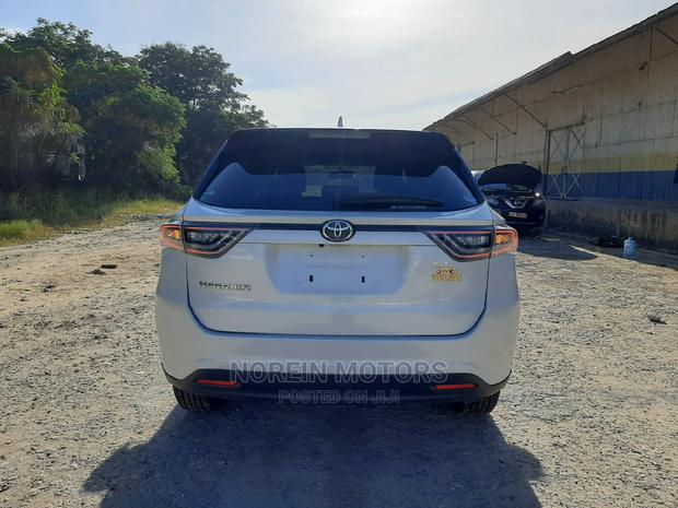 Toyota Harrier 2015 Ivory: Stylish and Spacious SUV