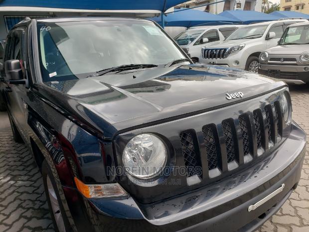 2014 Jeep Compass Black: Rugged and Stylish SUV for Less