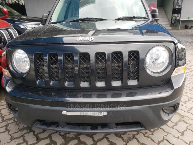 2014 Jeep Compass Black: Rugged and Stylish SUV for Less