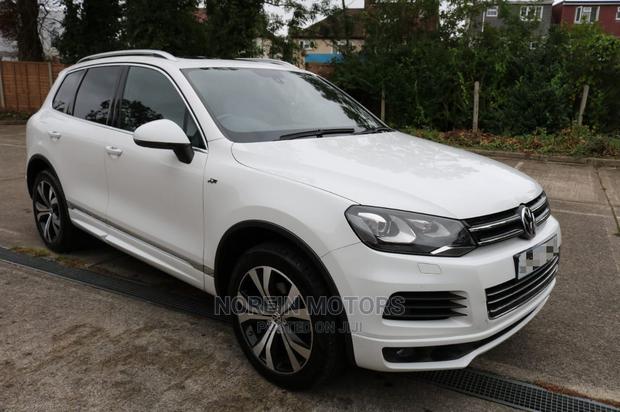 White 2015 Volkswagen Touareg - Pre-owned Luxury SUV