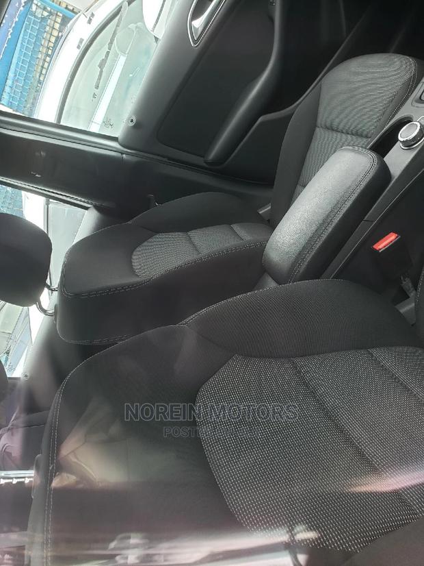Ivory 2014 Mercedes-Benz B-Class - Pre-Owned