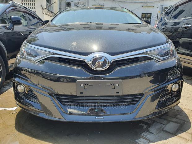 Affordable 2016 Toyota Auris Black - Sleek Sedan for Daily Drive