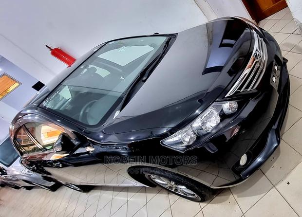 2015 Toyota Allion Black - Sophisticated and Reliable Ride