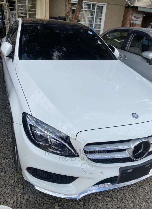 2015 Mercedes-Benz C200 - Off-White Edition: Premium Used Car