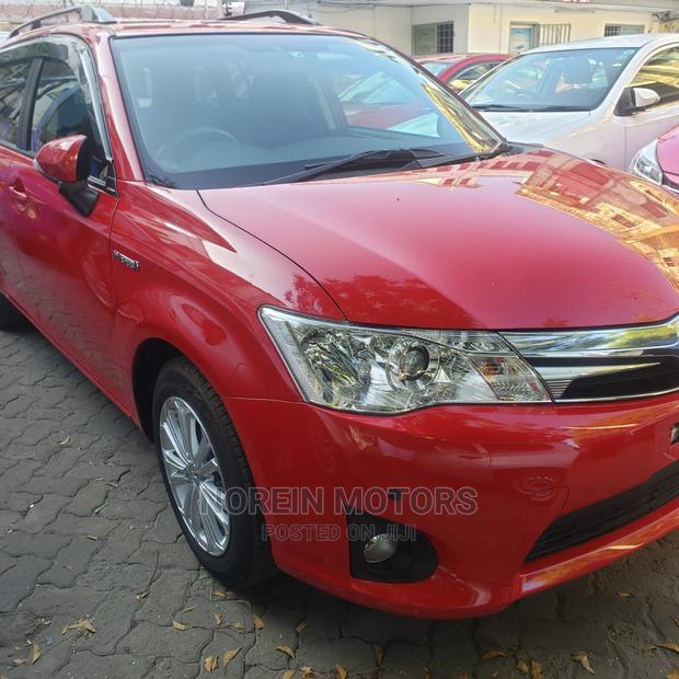 Red Toyota Corolla Fielder 2015: Used Car Listing