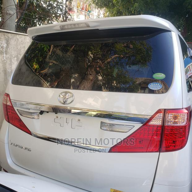 2014 Toyota Alphard - White: Luxury Vehicle for Sale