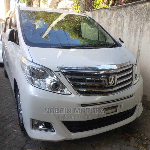 2014 Toyota Alphard - White: Luxury Vehicle for Sale