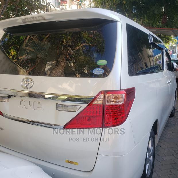 2014 Toyota Alphard - White: Luxury Vehicle for Sale