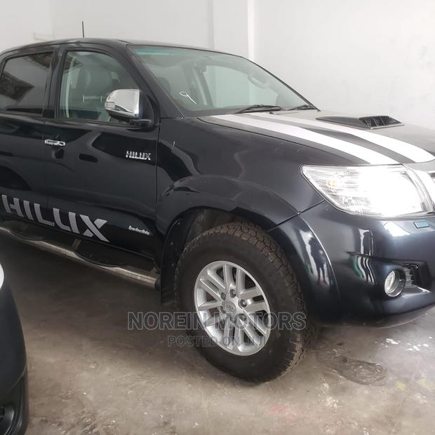 Gray 2015 Toyota Hilux - Quality Used Pickup for Sale