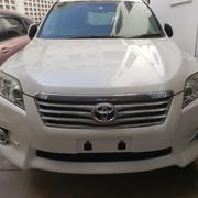 2015 Toyota Vanguard in Off White Available for sale