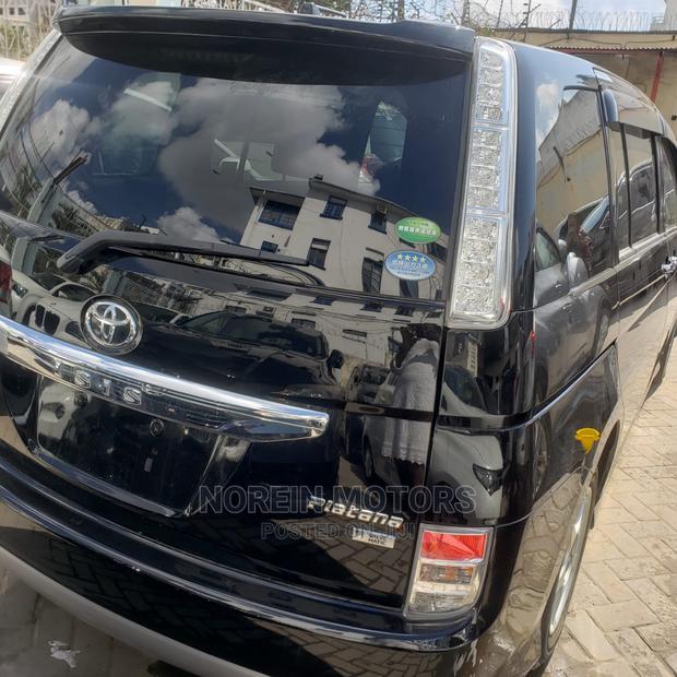 Black 2015 Toyota ISIS Sedan - Certified Pre-owned