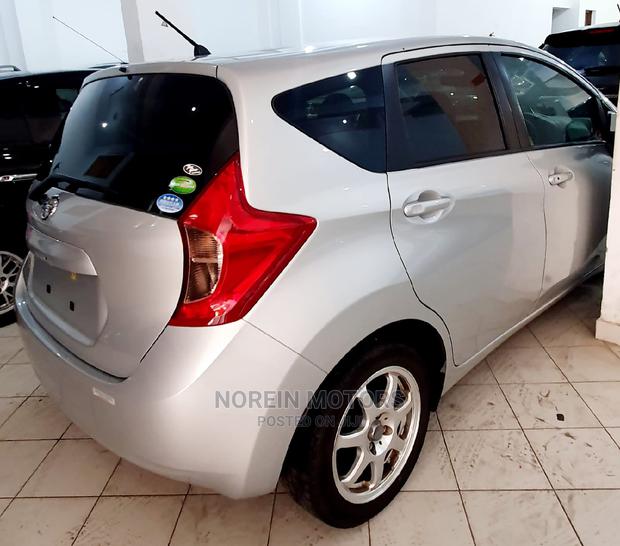 Nissan Note 2015 Silver - Value-Packed and Family-Friendly