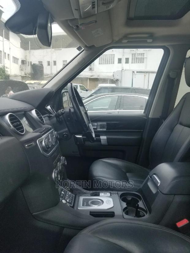2015 Land Rover Discovery Brown - Pre-owned Luxury SUV