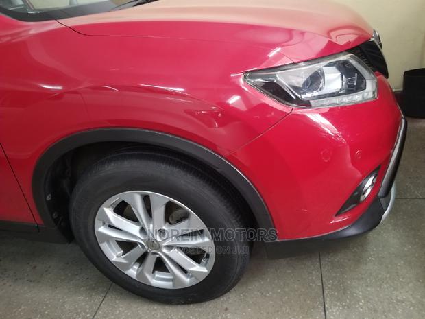 2015 Nissan X-Trail Red: Perfect SUV for Your Needs