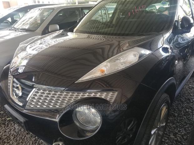 2015 Nissan Juke Black: Compact CUV for Daily Commute