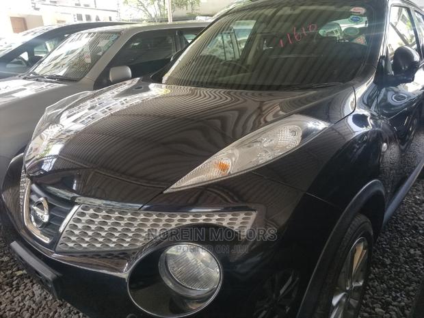 2015 Nissan Juke Black: Compact CUV for Daily Commute
