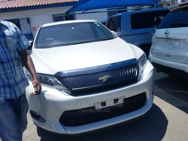 2015 Toyota Harrier in Pearl - Stylish, Affordable SUV