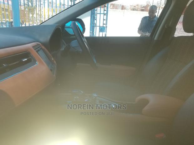 2015 Honda Vezel Green: Perfect for Eco-Conscious Drivers