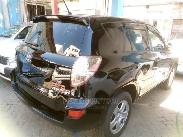 Used 2015 Toyota RAV4 Gray - Perfect for Adventure Seekers