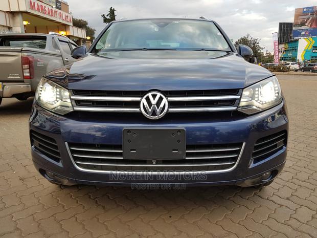 2014 Black Volkswagen Touareg - Stylish Off-Roader