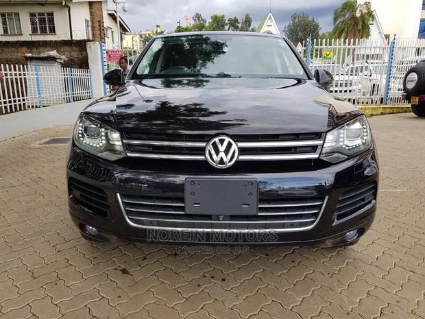 2014 Black Volkswagen Touareg - Stylish Off-Roader