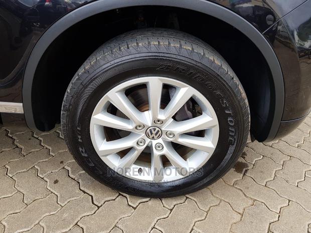 Volkswagen Touareg 2014 Black: Top Quality SUV on Sale