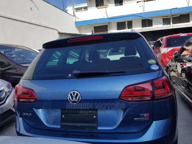 2014 Volkswagen Golf Blue: A Smart, Stylish, and Efficient Choice