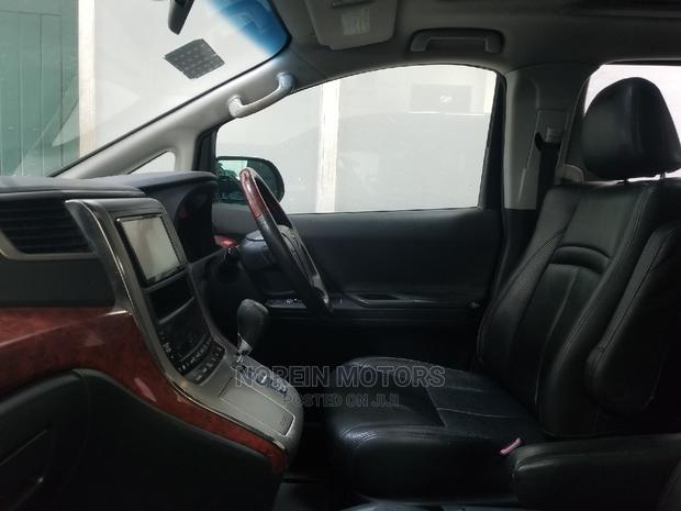New 2015 Toyota Alphard Matt Black - Elegant Sedan for Purchase